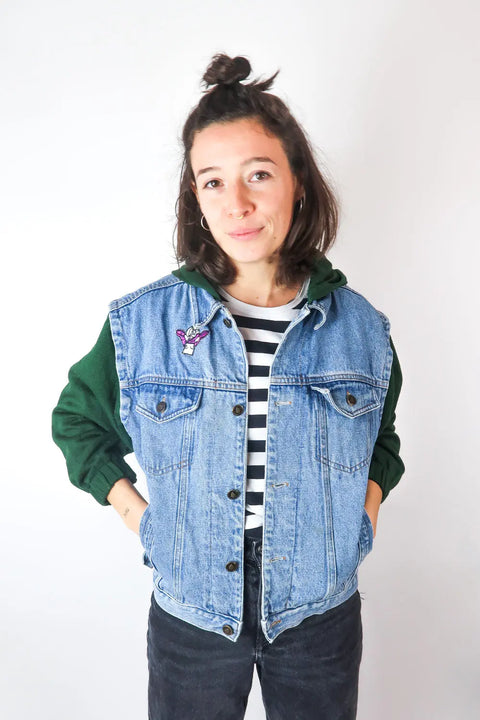 Jeansjacke, grüne Kapuze & Ärmel, Patch "Norah" XS wearingbetweenmondays