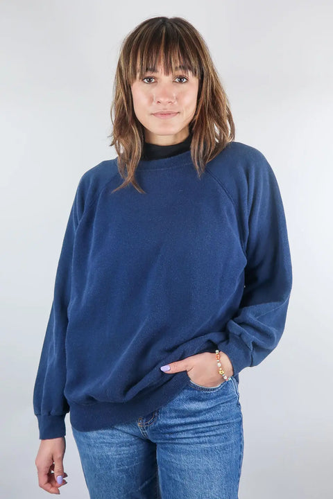 Pullover, dunkelblau, S/M wearing between mondays