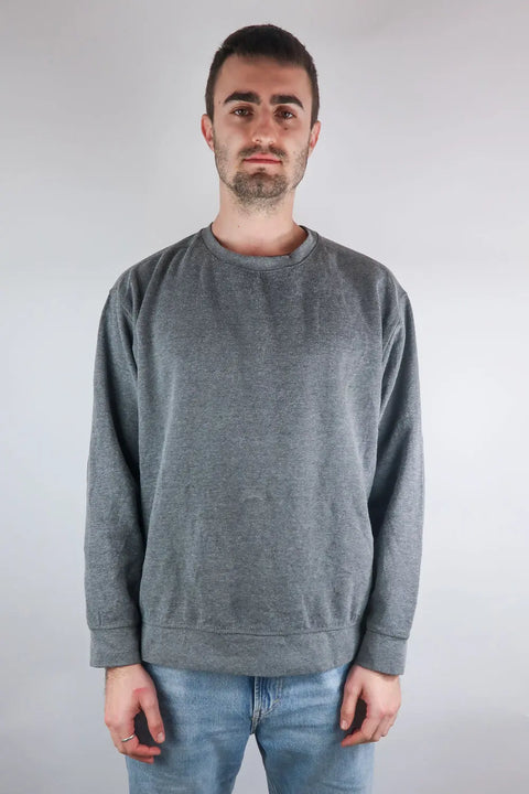 Pullover, grau, M wearing between mondays