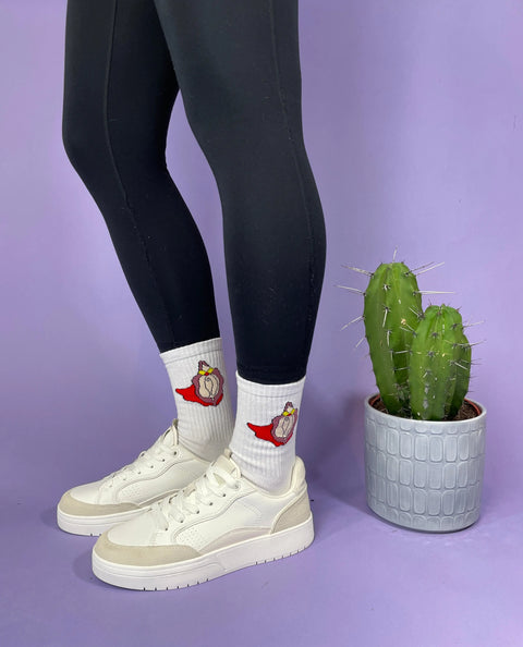 weiße Socken mit Super-Vulva Motiv wearing between mondays